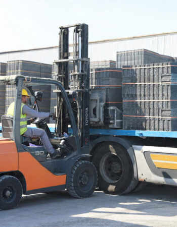 change-the-worker-uniform-and-replace-it-with-indu (2)